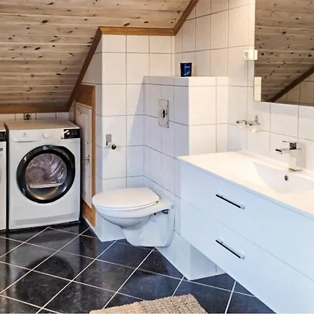 3 Bedroom In *